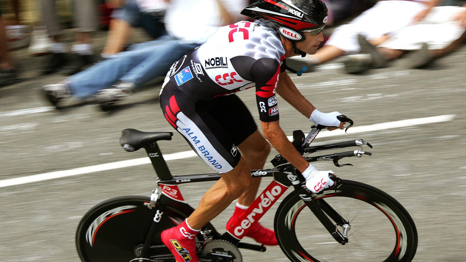 中国足球发展战略缺乏前瞻布局，中国足球发展现状与对策